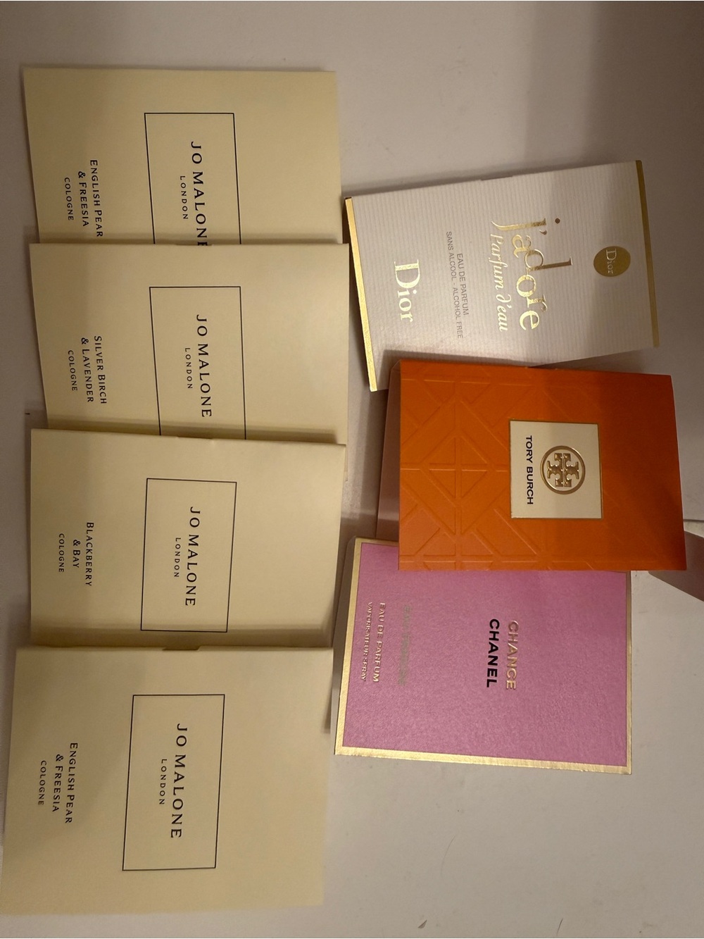Assorted perfume sample set